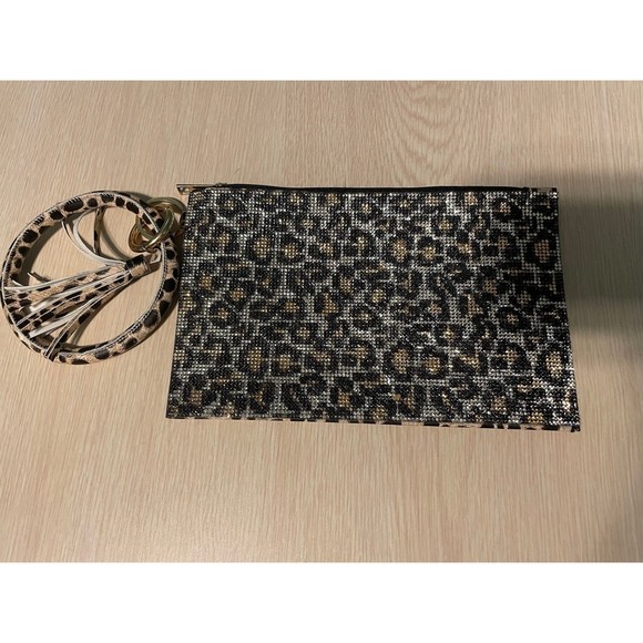 Leopard Print Bling Wristlet with Tassel - Picture 1 of 5